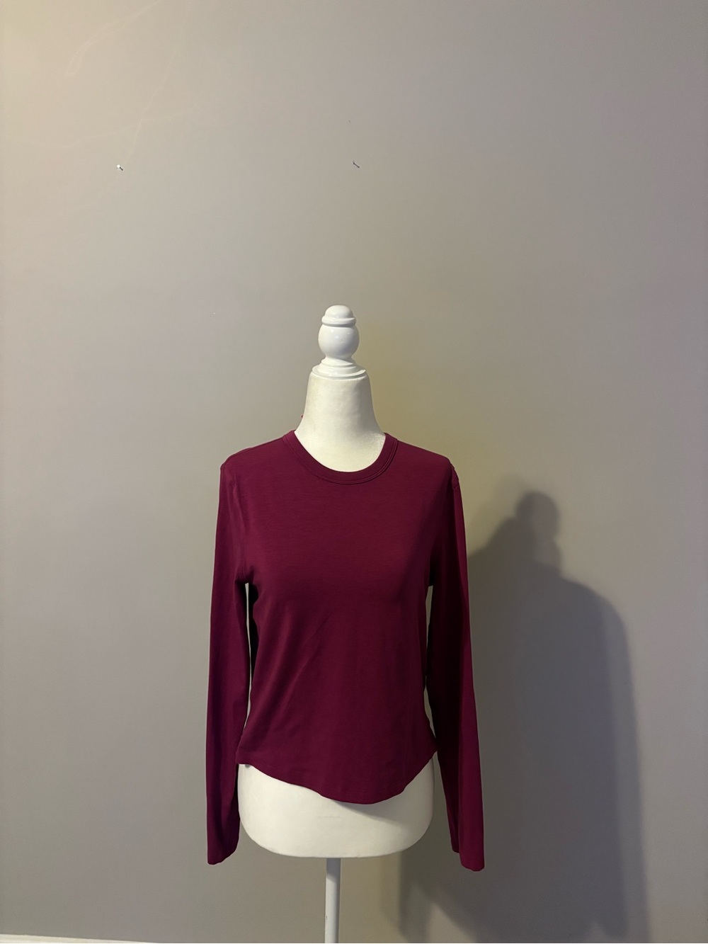 Size 4 - Lululemon pink long sleeve top - Picture 2 of 5